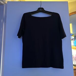 Black LL Bean 100% cotton EUC short sleeve t shirt. Size L.